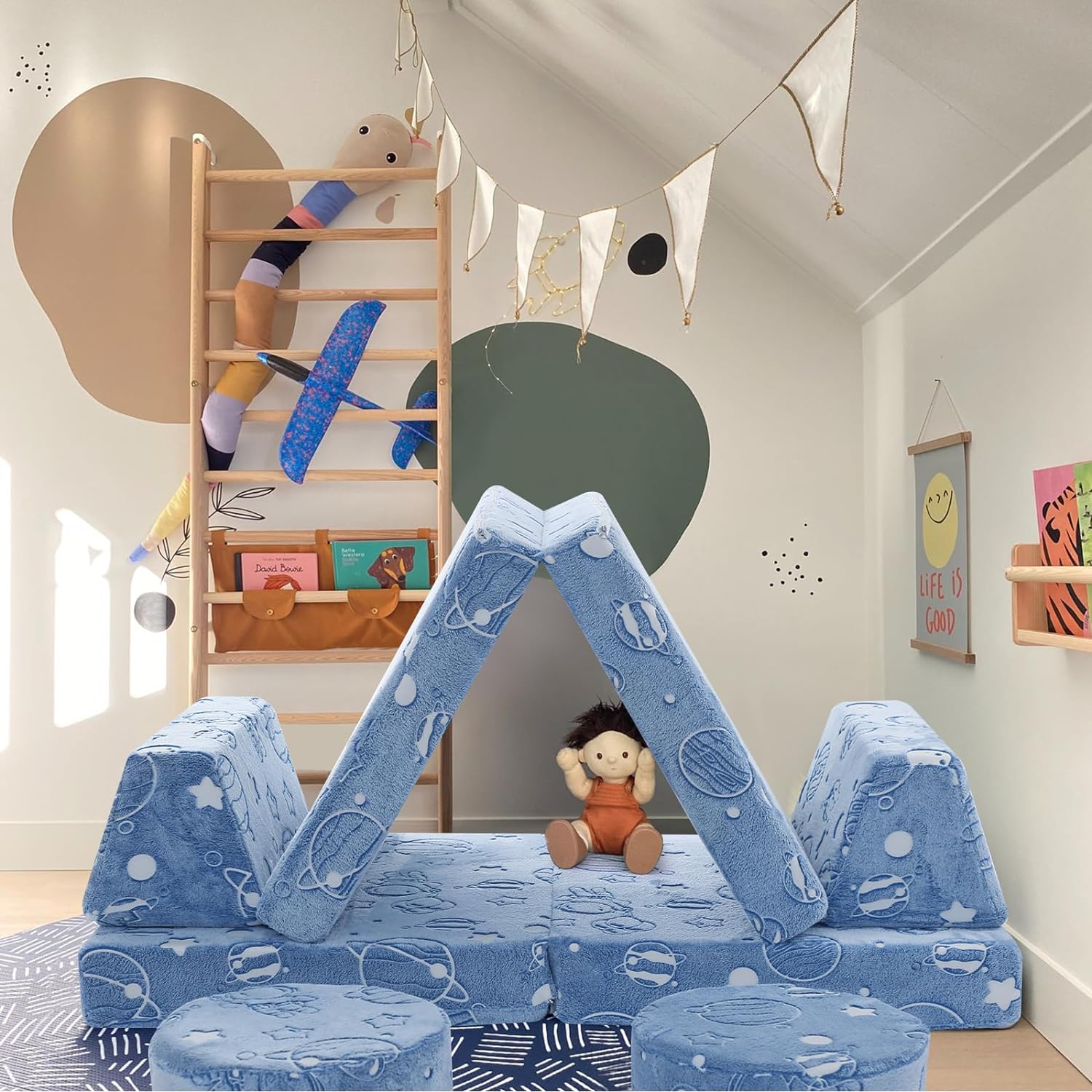 Mini tent made of soft and supportive Glowsofa's Astronaut 8 pieces kids play couch